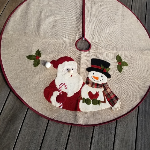 Burlap 48" Round Christmas Tree Skirt Rustic Santa Snowman Cardinal Holly - Picture 12 of 14